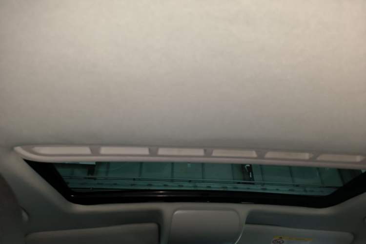 Used Volkswagen Polo 2016 1.6L Automatic Comfort Model Headliner