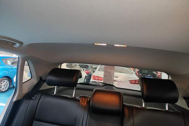 Used Volkswagen Polo 2016 1.6L Automatic Comfort Model Headliner