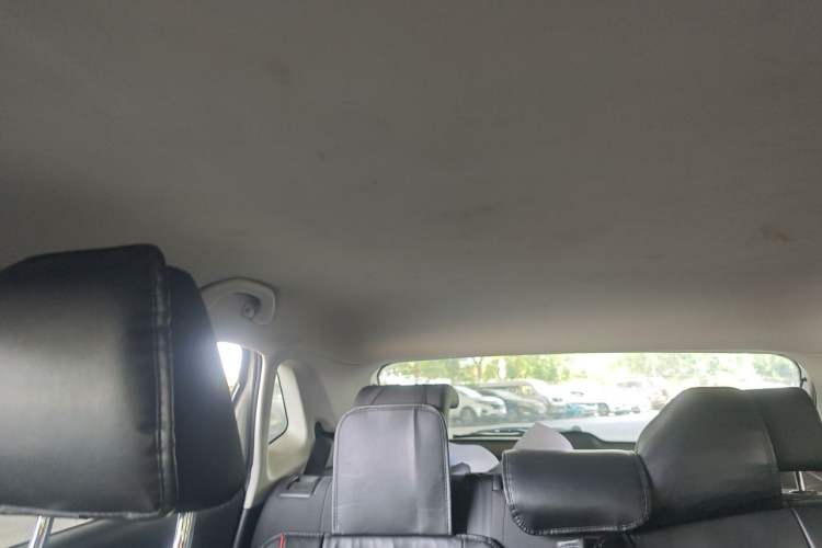 Used Volkswagen Polo 2016 1.4L Manual Fashion Model Headliner