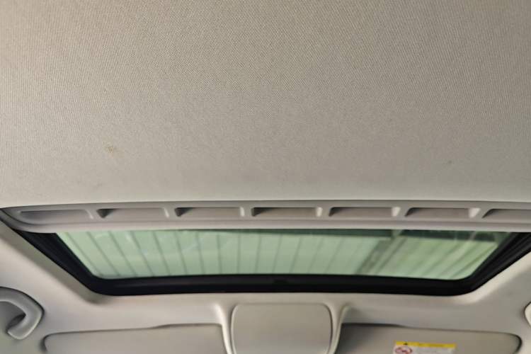 Used Volkswagen Polo 2016 1.6L Automatic Comfort Model Headliner
