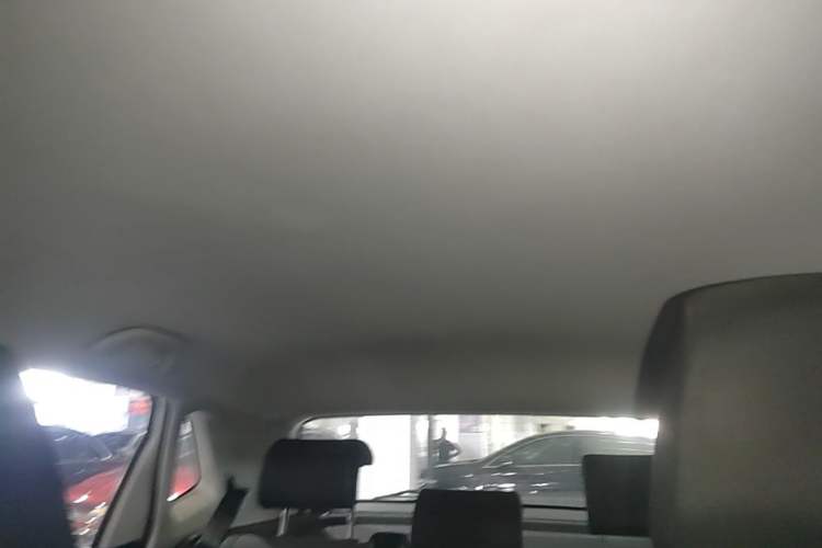 Used Volkswagen Polo 2016 1.4L Manual Fashion Model Headliner