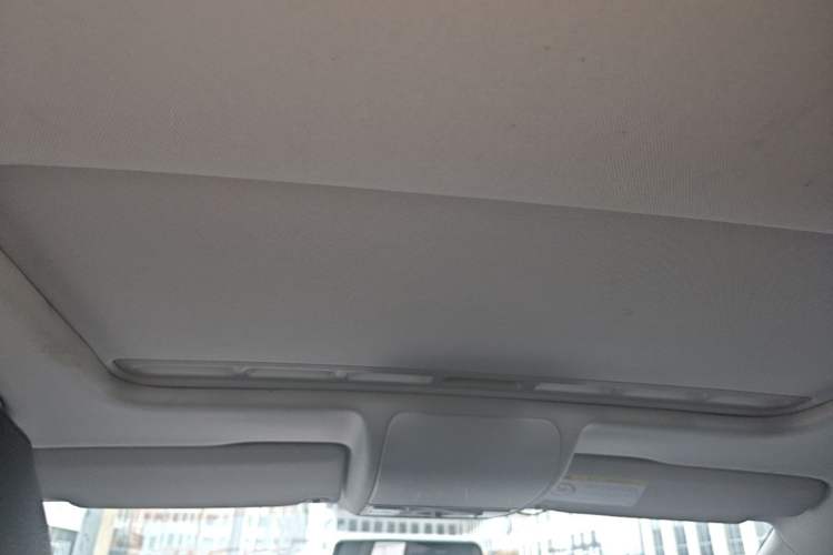 Used Volkswagen Polo 2016 1.6L Automatic Comfort Model Headliner