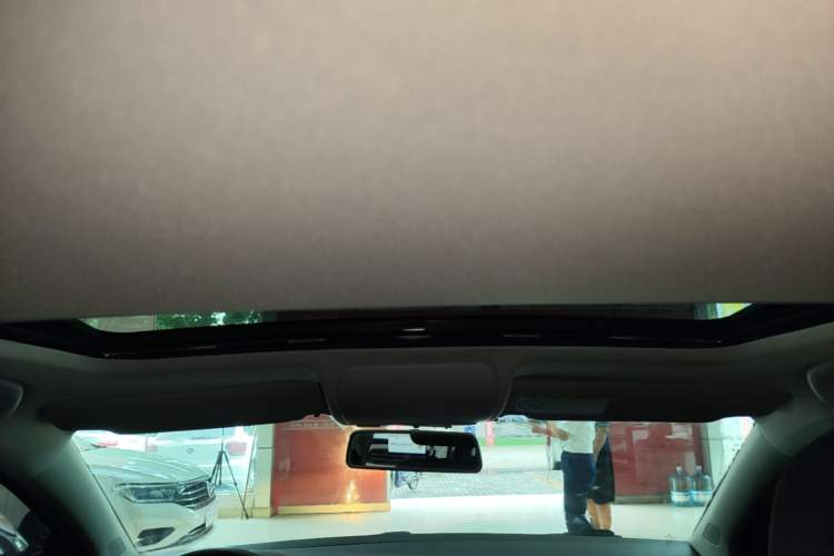 Used Volkswagen Polo 2016 1.6L Automatic Comfort Model Headliner