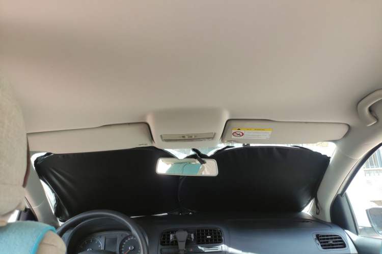 Used Volkswagen Polo 2016 1.4L Manual Fashion Model Headliner