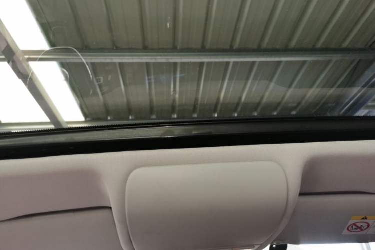 Used Volkswagen Polo 2016 1.6L Automatic Comfort Model Headliner