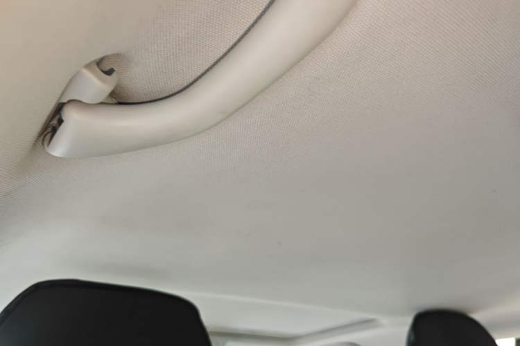 Used Volkswagen Polo 2016 1.6L Automatic Comfort Model Headliner