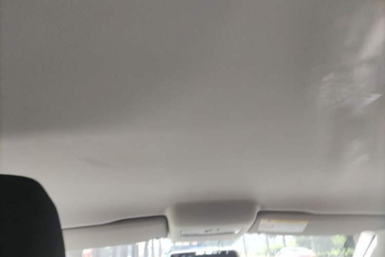 Used Volkswagen Polo 2016 1.4L Manual Fashion Model Headliner