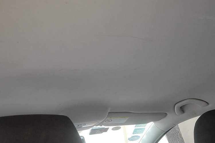 Used Volkswagen Polo 2016 1.4L Manual Fashion Model Headliner