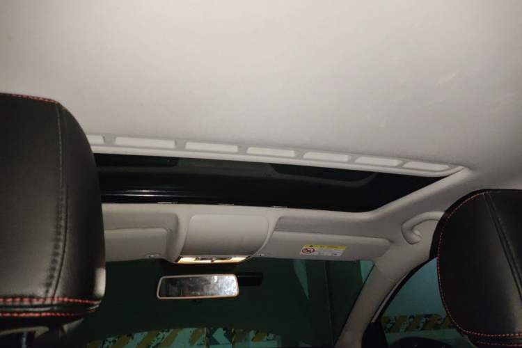 Used Volkswagen Polo 2016 1.6L Automatic Comfort Model Headliner