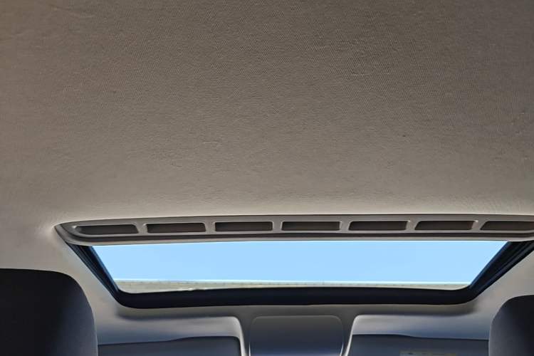 Used Volkswagen Polo 2016 1.6L Automatic Comfort Model Headliner