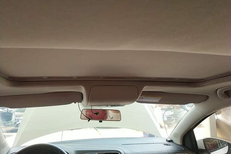 Used Volkswagen Polo 2016 1.6L Automatic Comfort Model Headliner