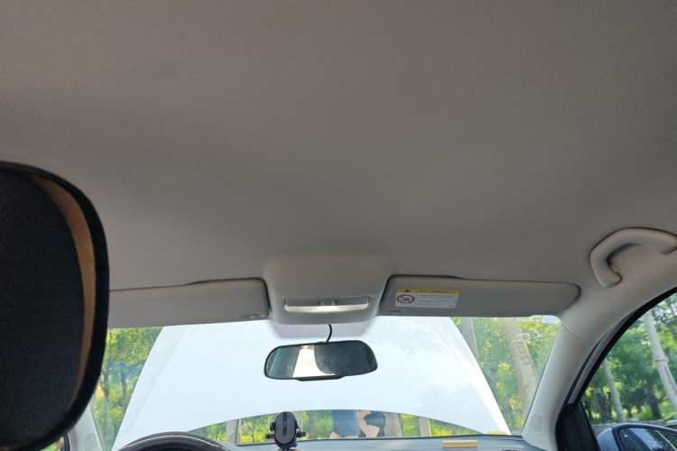 Used Volkswagen Polo 2016 1.4L Manual Fashion Model Headliner