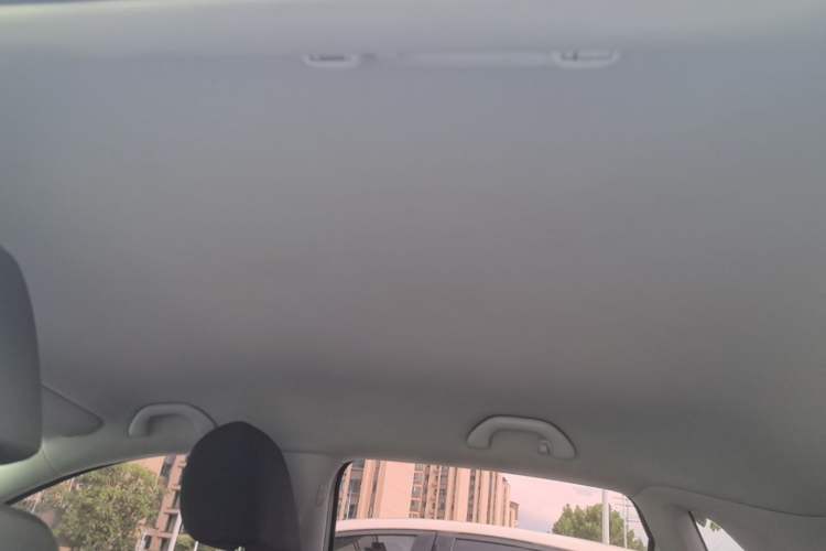 Used Volkswagen Polo 2016 1.4L Manual Fashion Model Headliner