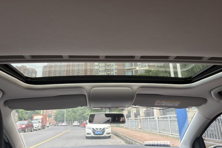 Used Volkswagen Polo 2016 1.6L Automatic Comfort Model Headliner