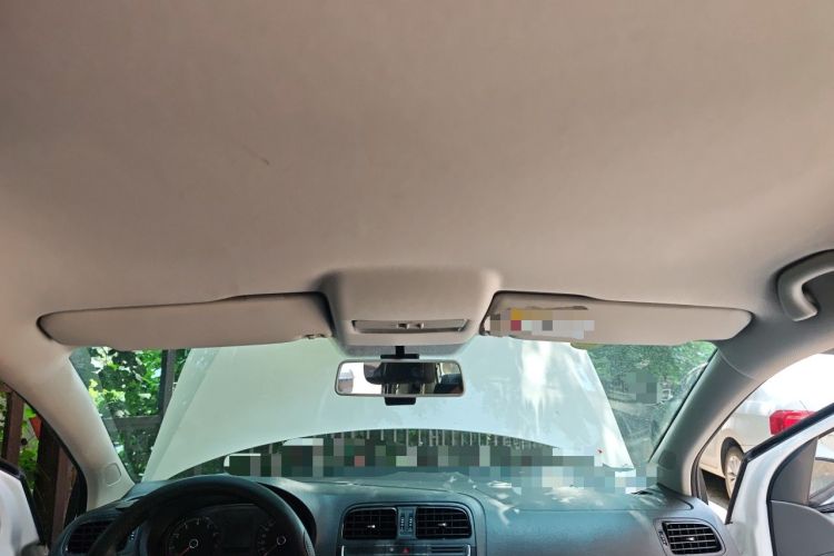 Used Volkswagen Polo 2016 1.4L Manual Fashion Model Headliner