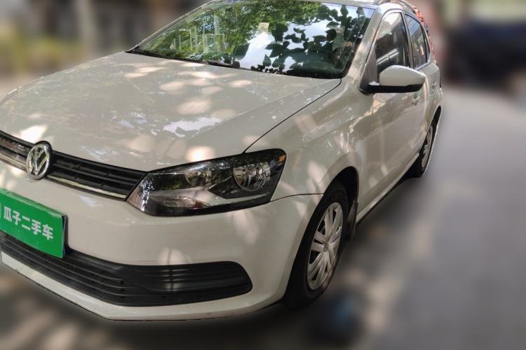 Used Volkswagen Polo 2016 1.4L Manual Fashion Model Guazi used car, China used car export, Used car for sale, Used  cars, Cheapest cars for sale