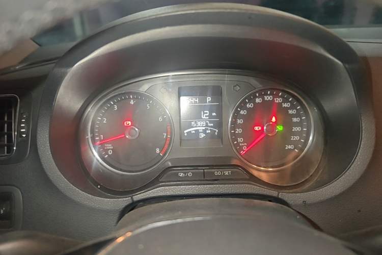 Used Volkswagen Polo 2016 1.6L Automatic Comfort Model Instrument Cluster