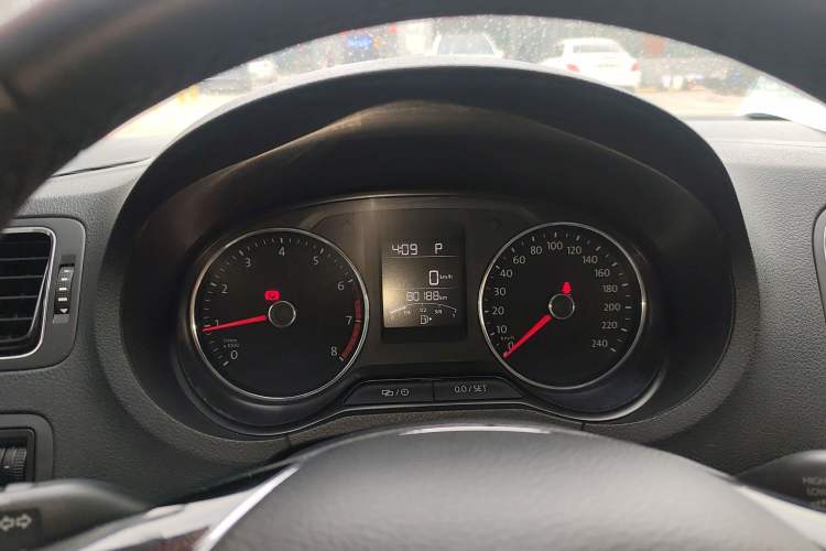 Used Volkswagen Polo 2016 1.6L Automatic Comfort Model Instrument Cluster