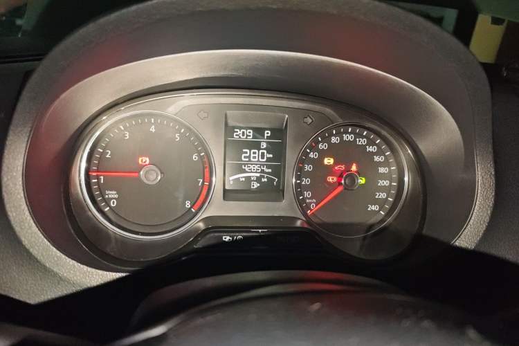 Used Volkswagen Polo 2016 1.6L Automatic Comfort Model Instrument Cluster