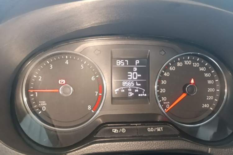 Used Volkswagen Polo 2016 1.6L Automatic Comfort Model Instrument Cluster