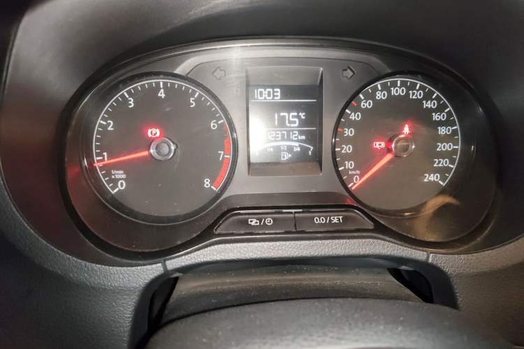 Used Volkswagen Polo 2016 1.4L Manual Fashion Model Instrument Cluster