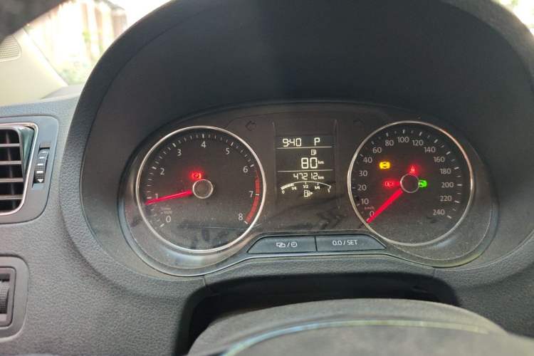 Used Volkswagen Polo 2016 1.6L Automatic Comfort Model Instrument Cluster