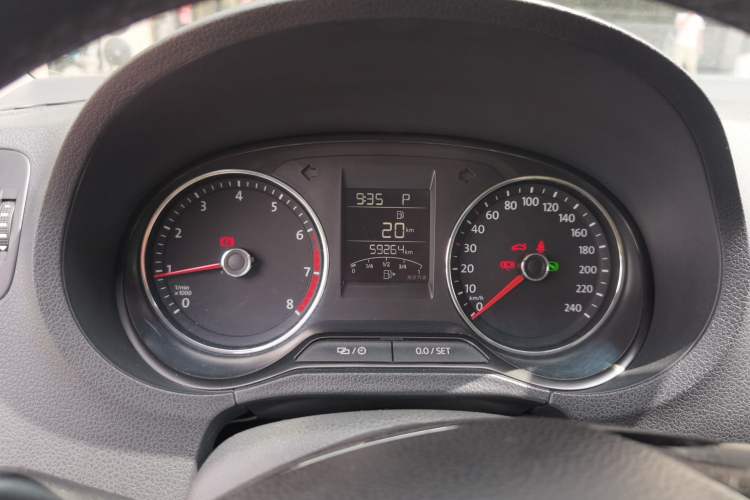 Used Volkswagen Polo 2016 1.6L Automatic Comfort Model Instrument Cluster