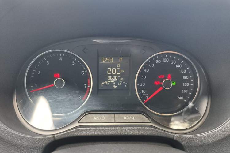 Used Volkswagen Polo 2016 1.6L Automatic Comfort Model Instrument Cluster