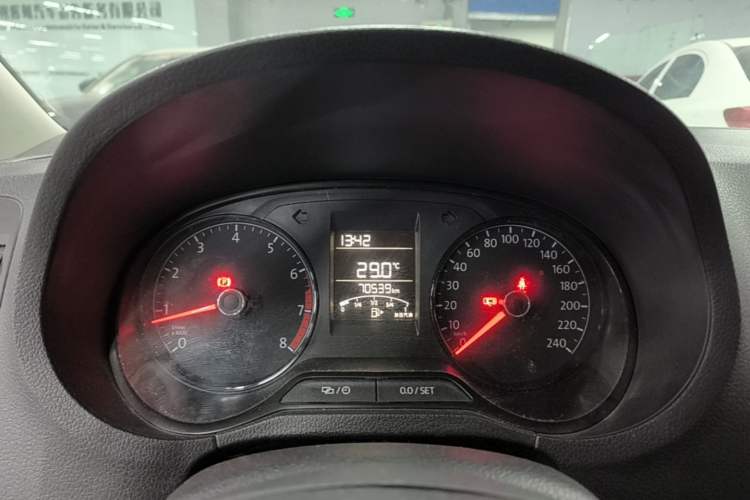 Used Volkswagen Polo 2016 1.4L Manual Fashion Model Instrument Cluster