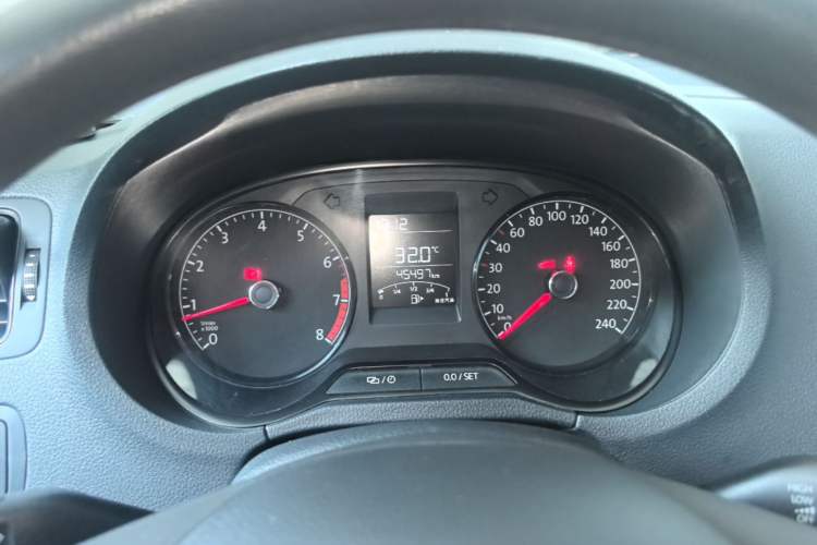 Used Volkswagen Polo 2016 1.4L Manual Fashion Model Instrument Cluster