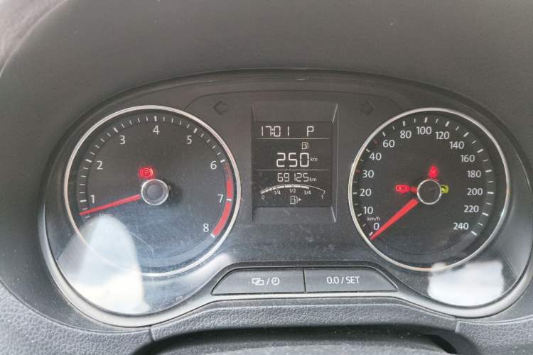 Used Volkswagen Polo 2016 1.6L Automatic Comfort Model Instrument Cluster