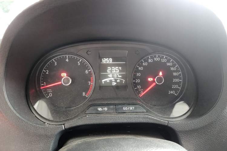 Used Volkswagen Polo 2016 1.4L Manual Fashion Model Instrument Cluster
