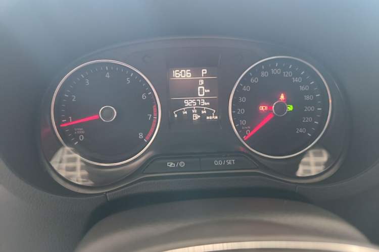 Used Volkswagen Polo 2016 1.6L Automatic Comfort Model Instrument Cluster