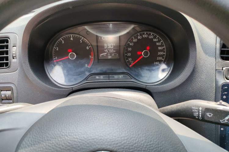 Used Volkswagen Polo 2016 1.4L Manual Fashion Model Instrument Cluster