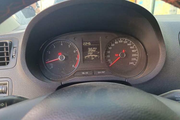 Used Volkswagen Polo 2016 1.4L Manual Fashion Model Instrument Cluster