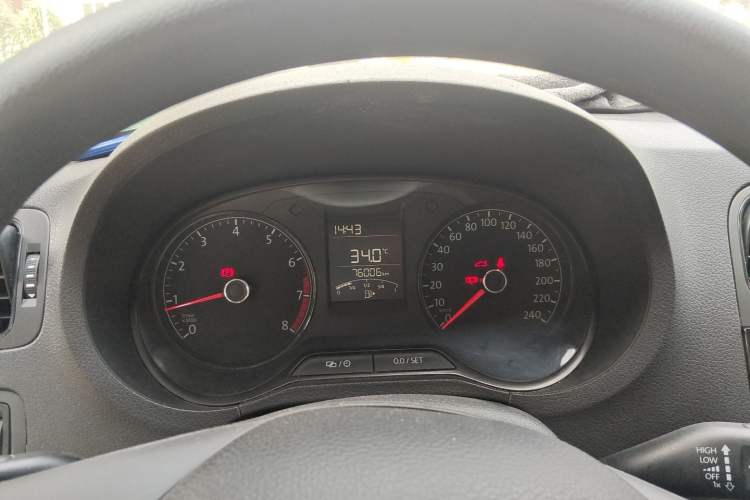 Used Volkswagen Polo 2016 1.4L Manual Fashion Model Instrument Cluster