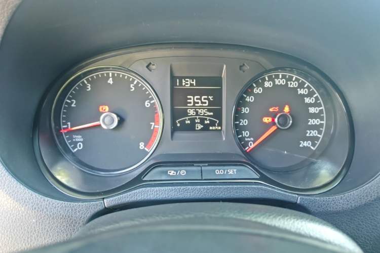 Used Volkswagen Polo 2016 1.4L Manual Fashion Model Instrument Cluster