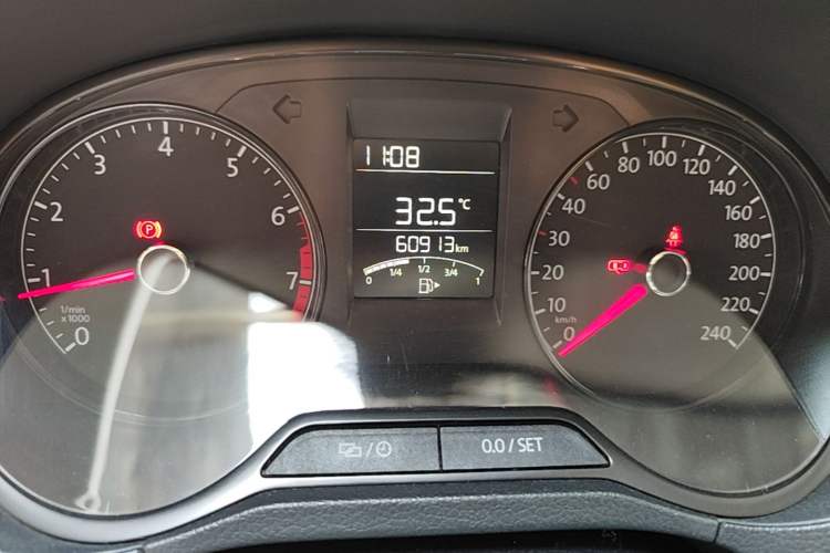 Used Volkswagen Polo 2016 1.4L Manual Fashion Model Instrument Cluster