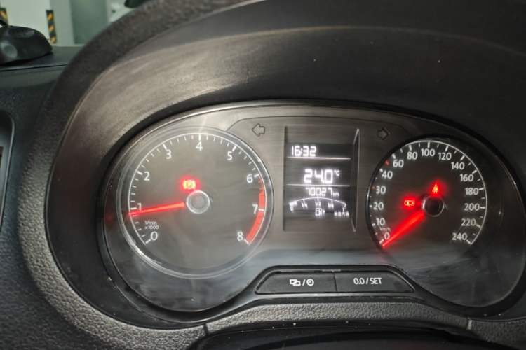 Used Volkswagen Polo 2016 1.4L Manual Fashion Model Instrument Cluster