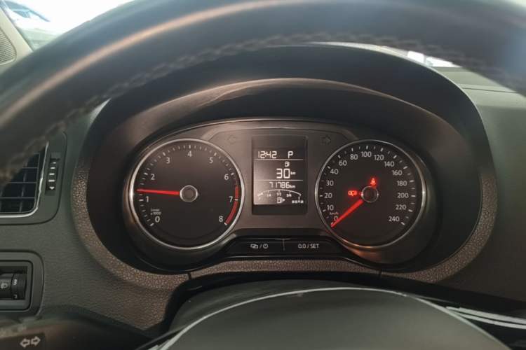 Used Volkswagen Polo 2016 1.6L Automatic Comfort Model Instrument Cluster