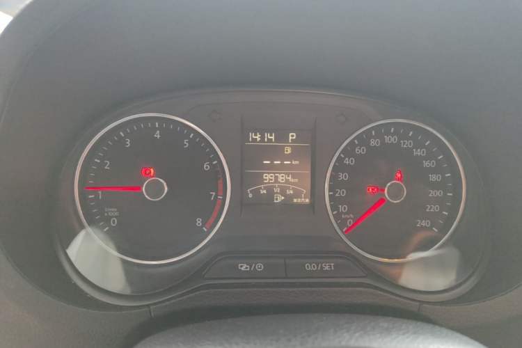 Used Volkswagen Polo 2016 1.6L Automatic Comfort Model Instrument Cluster