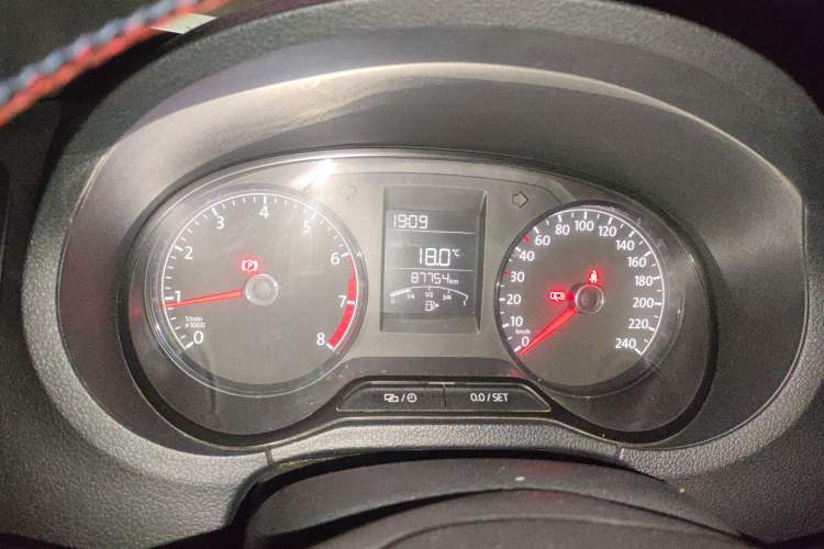 Used Volkswagen Polo 2016 1.4L Manual Fashion Model Instrument Cluster
