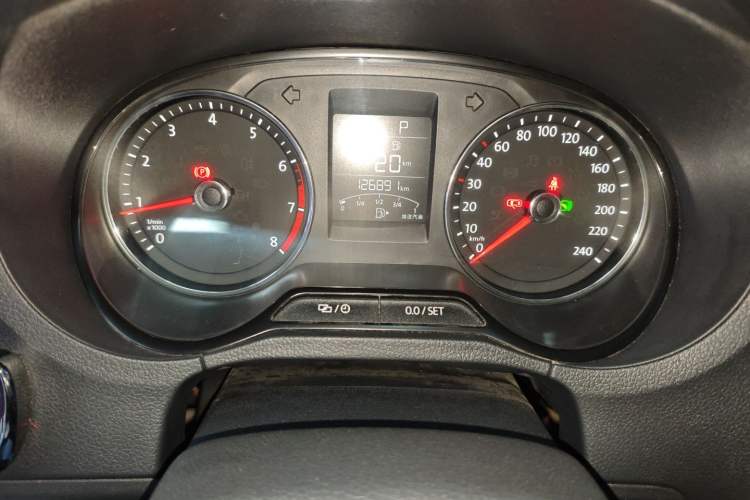 Used Volkswagen Polo 2016 1.6L Automatic Comfort Model Instrument Cluster