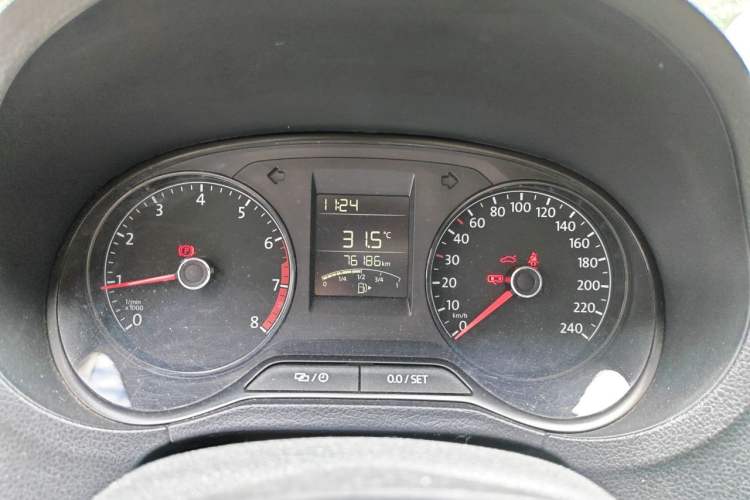Used Volkswagen Polo 2016 1.4L Manual Fashion Model Instrument Cluster