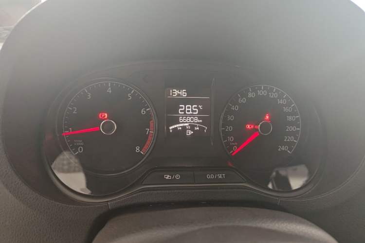Used Volkswagen Polo 2016 1.4L Manual Fashion Model Instrument Cluster