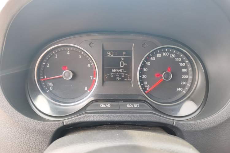 Used Volkswagen Polo 2016 1.6L Automatic Luxury Model Instrument Cluster