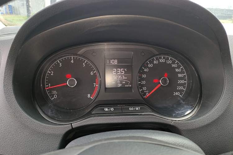 Used Volkswagen Polo 2016 1.4L Manual Fashion Model Instrument Cluster