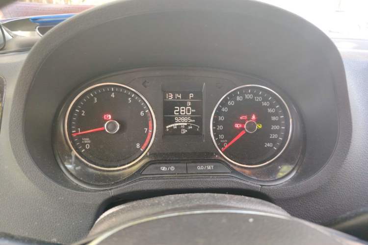 Used Volkswagen Polo 2016 1.6L Automatic Luxury Model Instrument Cluster