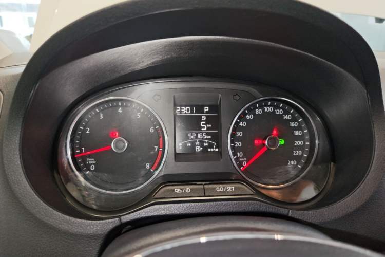 Used Volkswagen Polo 2016 1.6L Automatic Comfort Model Instrument Cluster