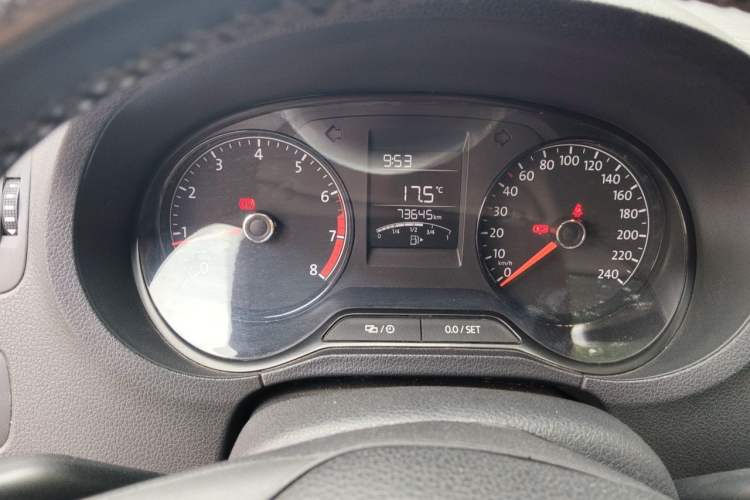 Used Volkswagen Polo 2016 1.4L Manual Fashion Model Instrument Cluster